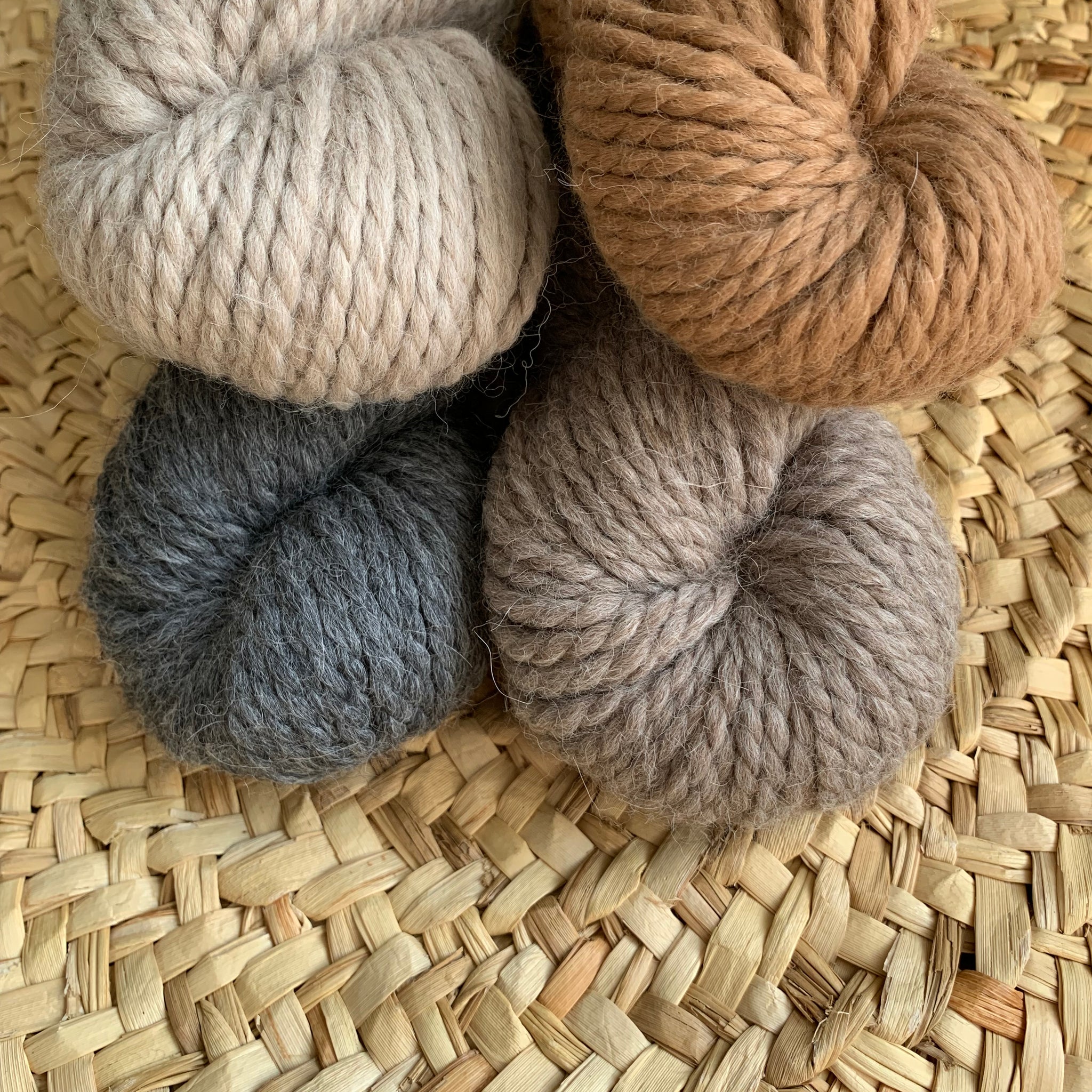 Farm Lovers- Undyed Eco Baby Alpaca (Worsted)